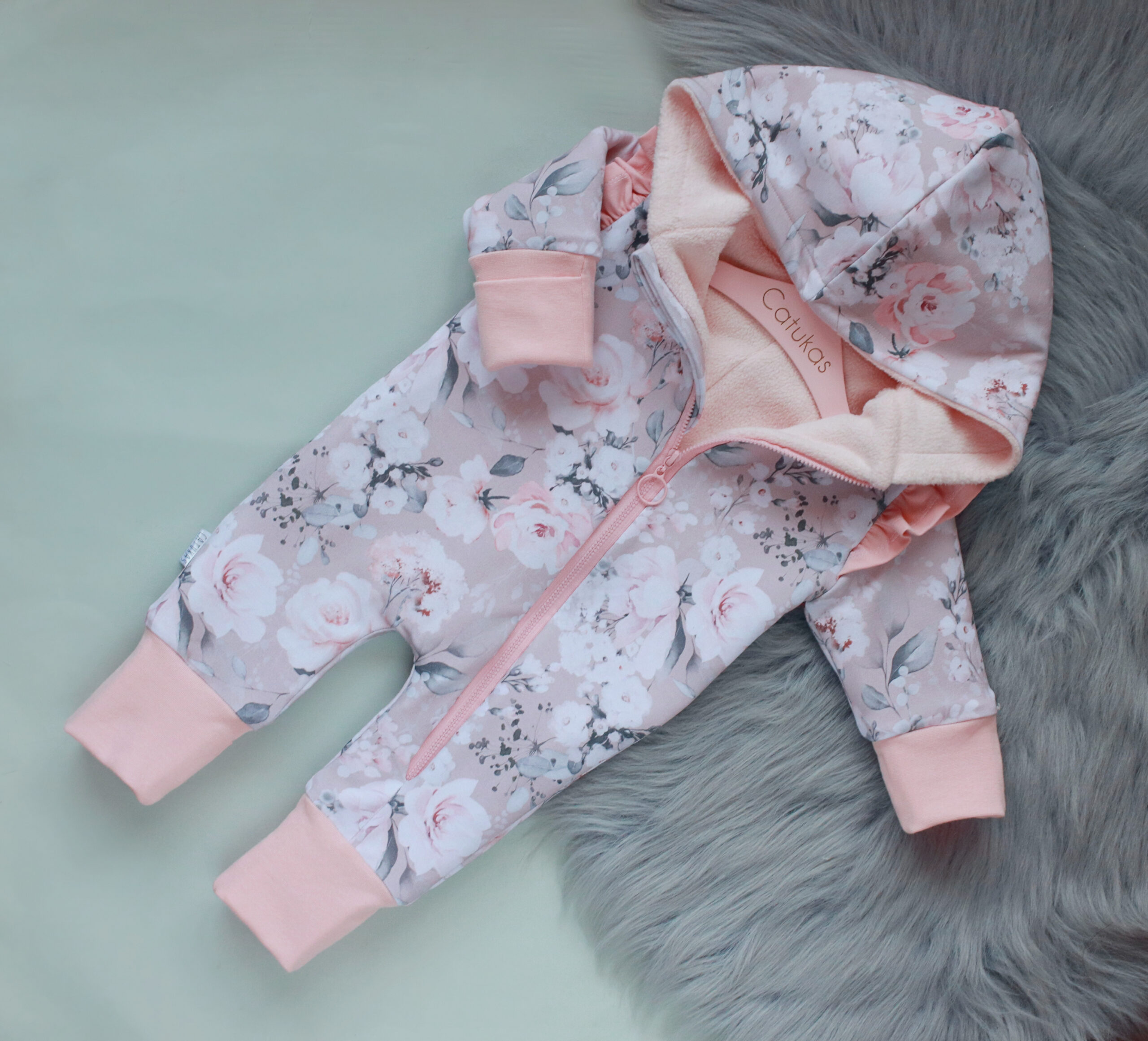 Lillemustriga jumpsuit